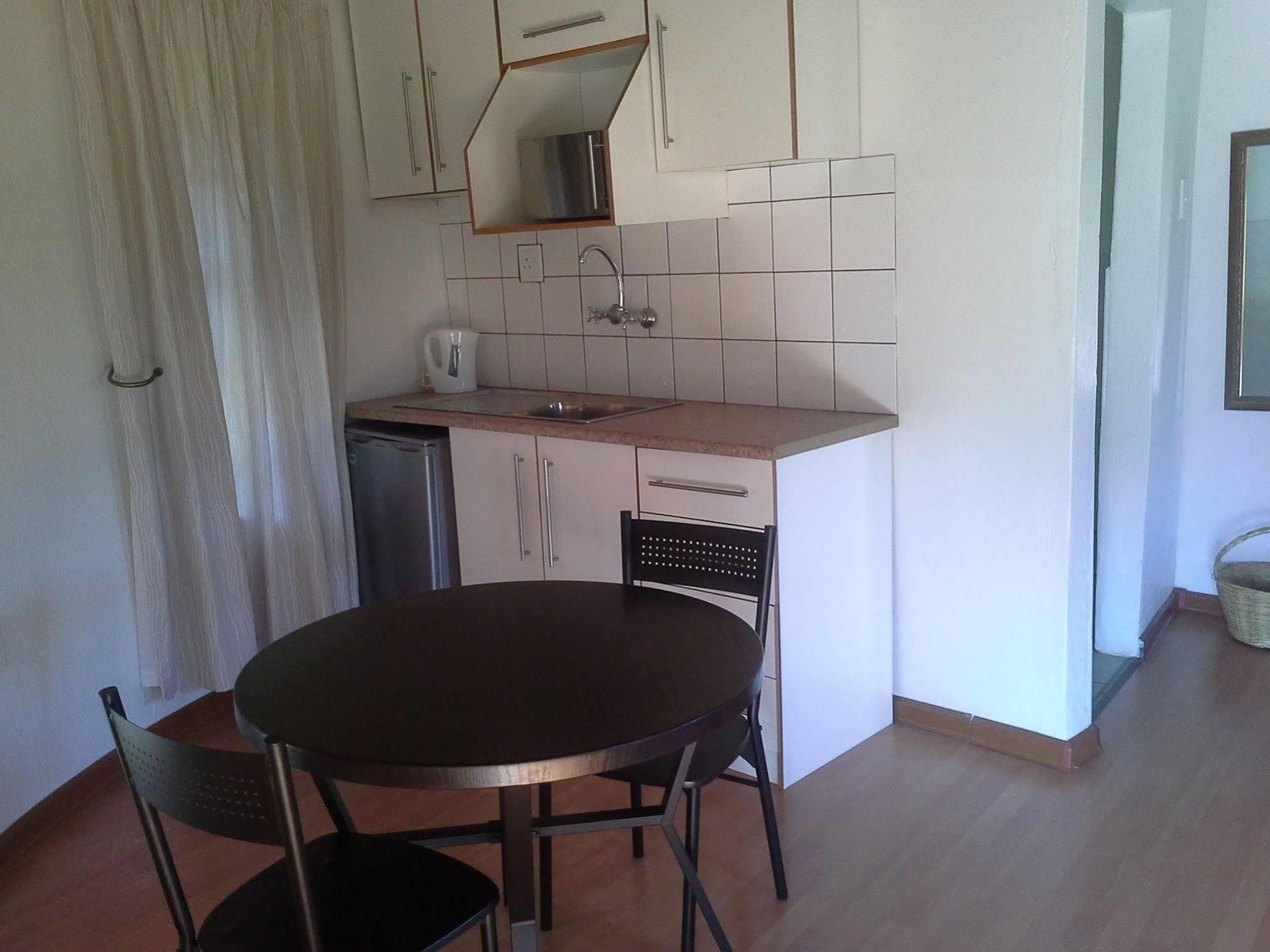 Bird Haven Guesthouse Hlotse Екстериор снимка